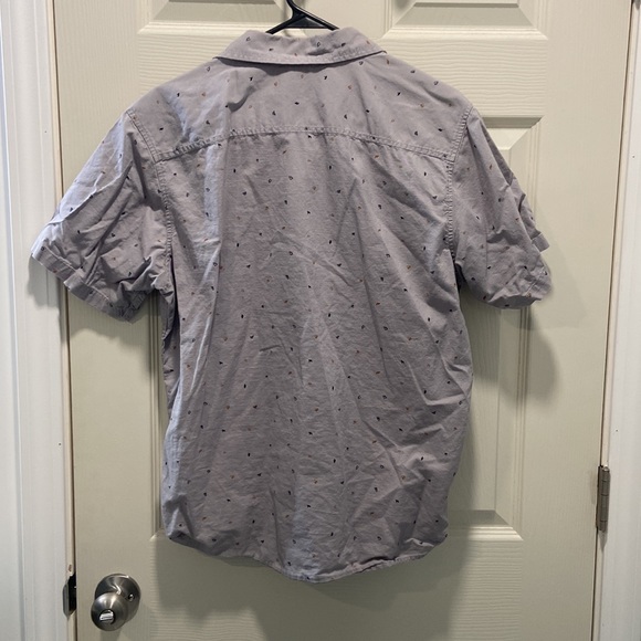 Men’s mountain hardware shirt - Picture 4 of 4